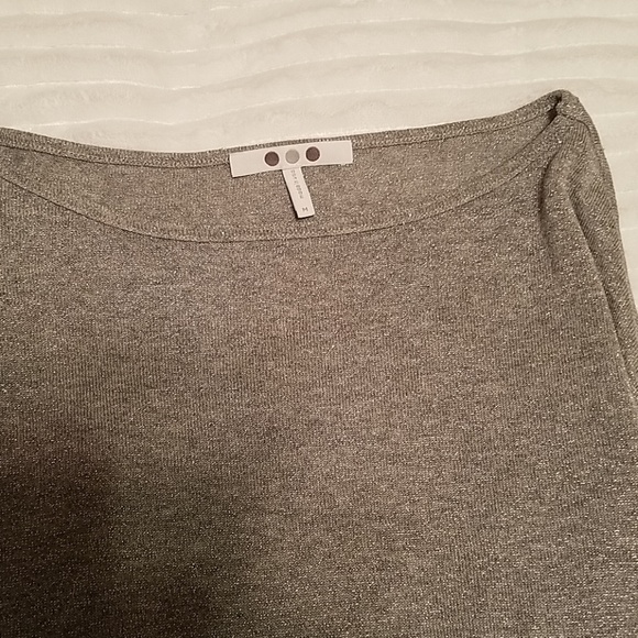 SOLD Three Dots Shimmering long sleeve - Picture 2 of 4